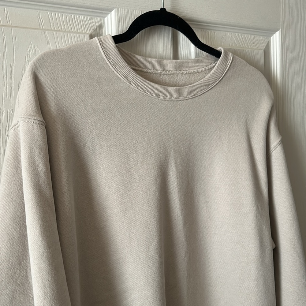 Abercrombie & Fitch Soft A&F Essentials Long Sleeve Sweatshirt Size Med - Picture 3 of 7